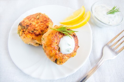Crab Cakes with Fresh Lemon Dressing Recipe | Vina Robles Winery